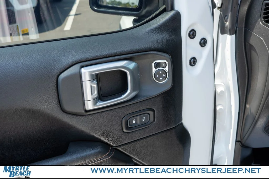 Certified Used 2023 Bright White Clearcoat Jeep Rubicon 392 image 17