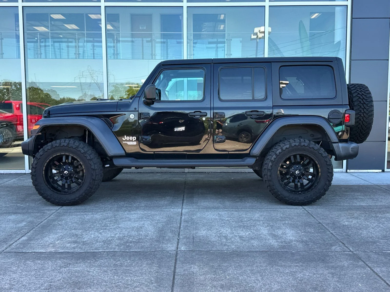 Used 2019 Black Clearcoat Jeep Unlimited Sport image 6