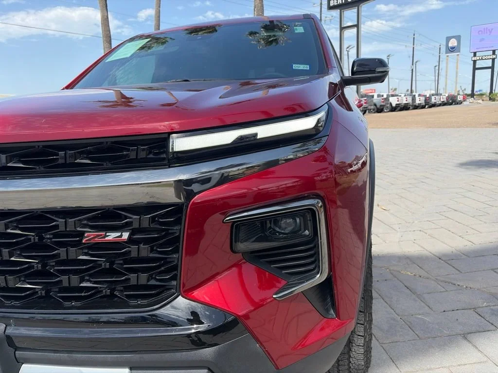 Used 2024 Radiant Red Tintcoat Chevrolet Z71 image 3