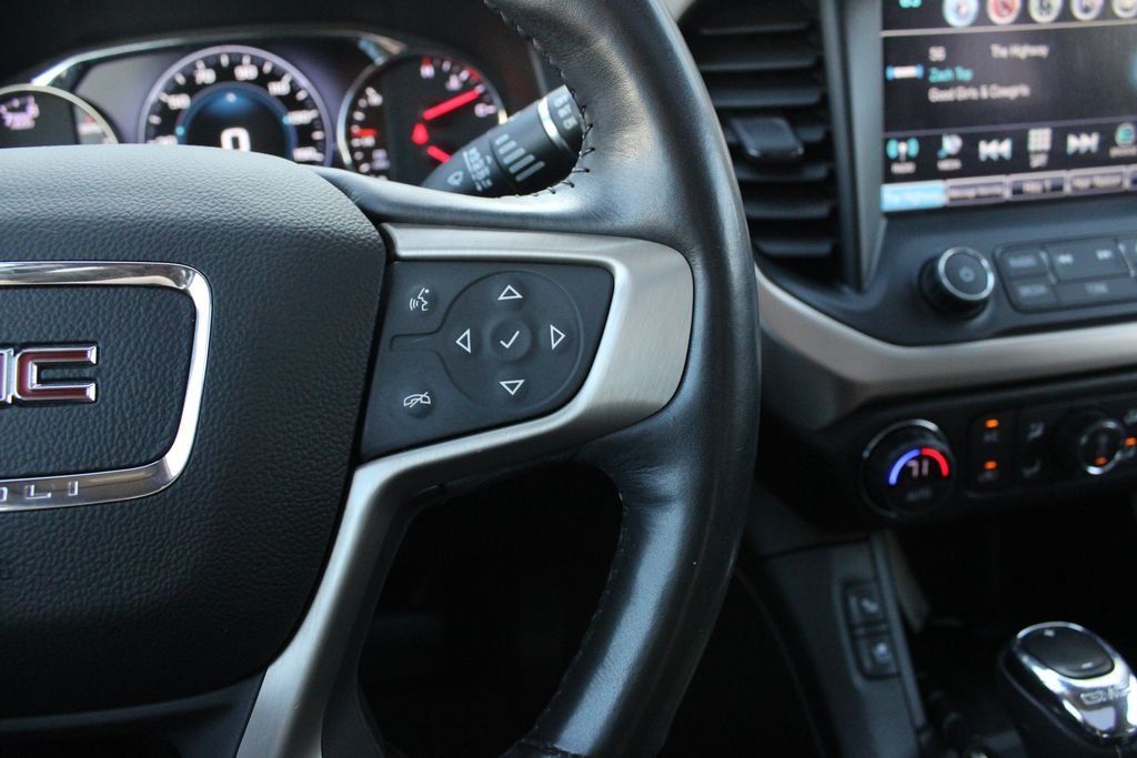 Used 2019 Silver GMC Denali image 15