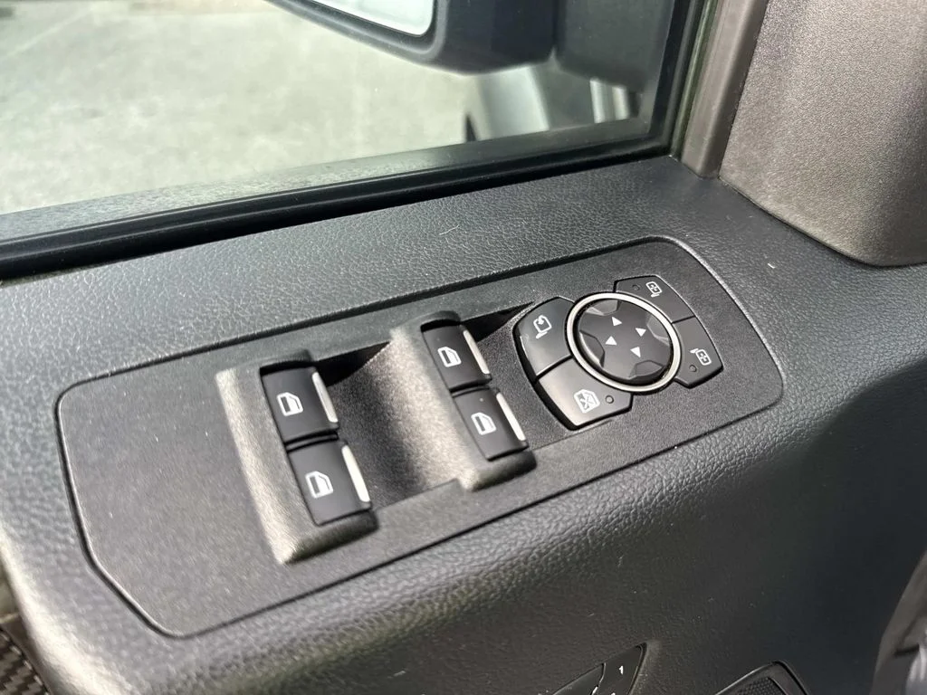 Used 2020 Gray Ford Raptor image 25