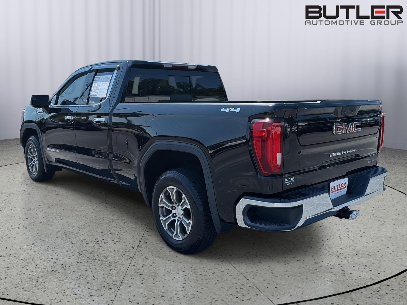 Used 2019 Onyx Black GMC SLT image 4