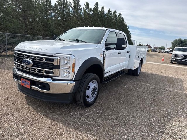 Pre-Owned 2024 Ford F-450 Chassis Cab XLT DRW