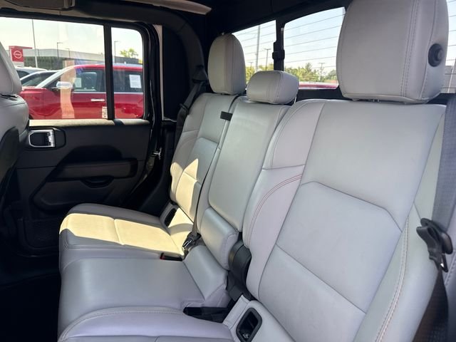 Used 2021 Black Jeep Mojave image 14