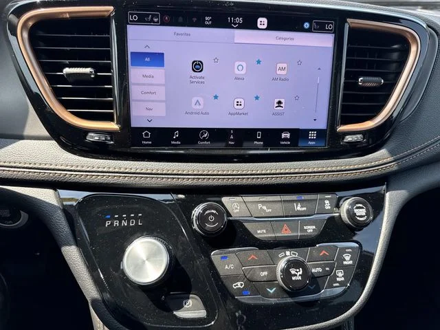 New 2027 White Chrysler Pinnacle image 27