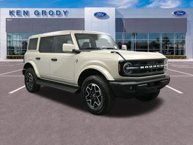 2026 Ford Bronco Outer Banks