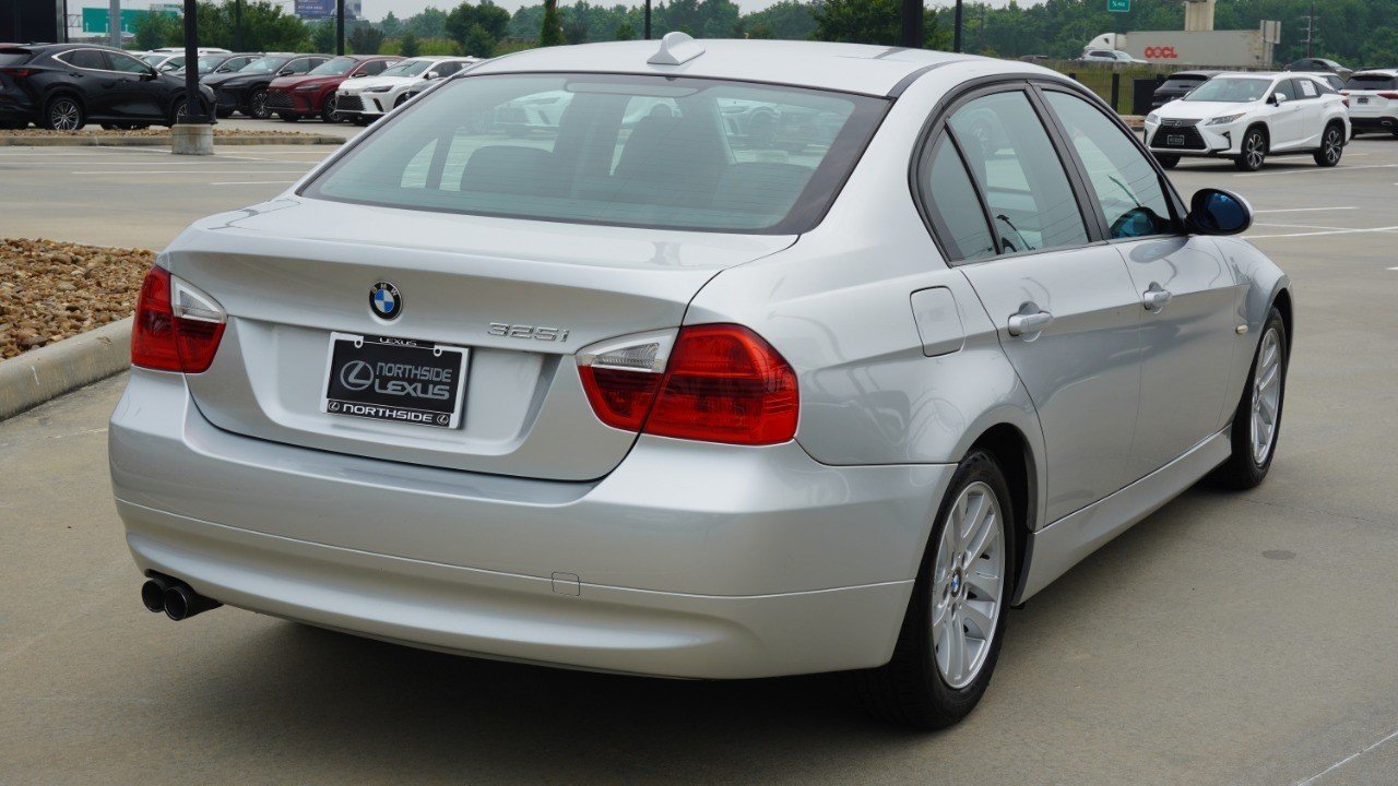Used 2006 Silver BMW 325i image 6