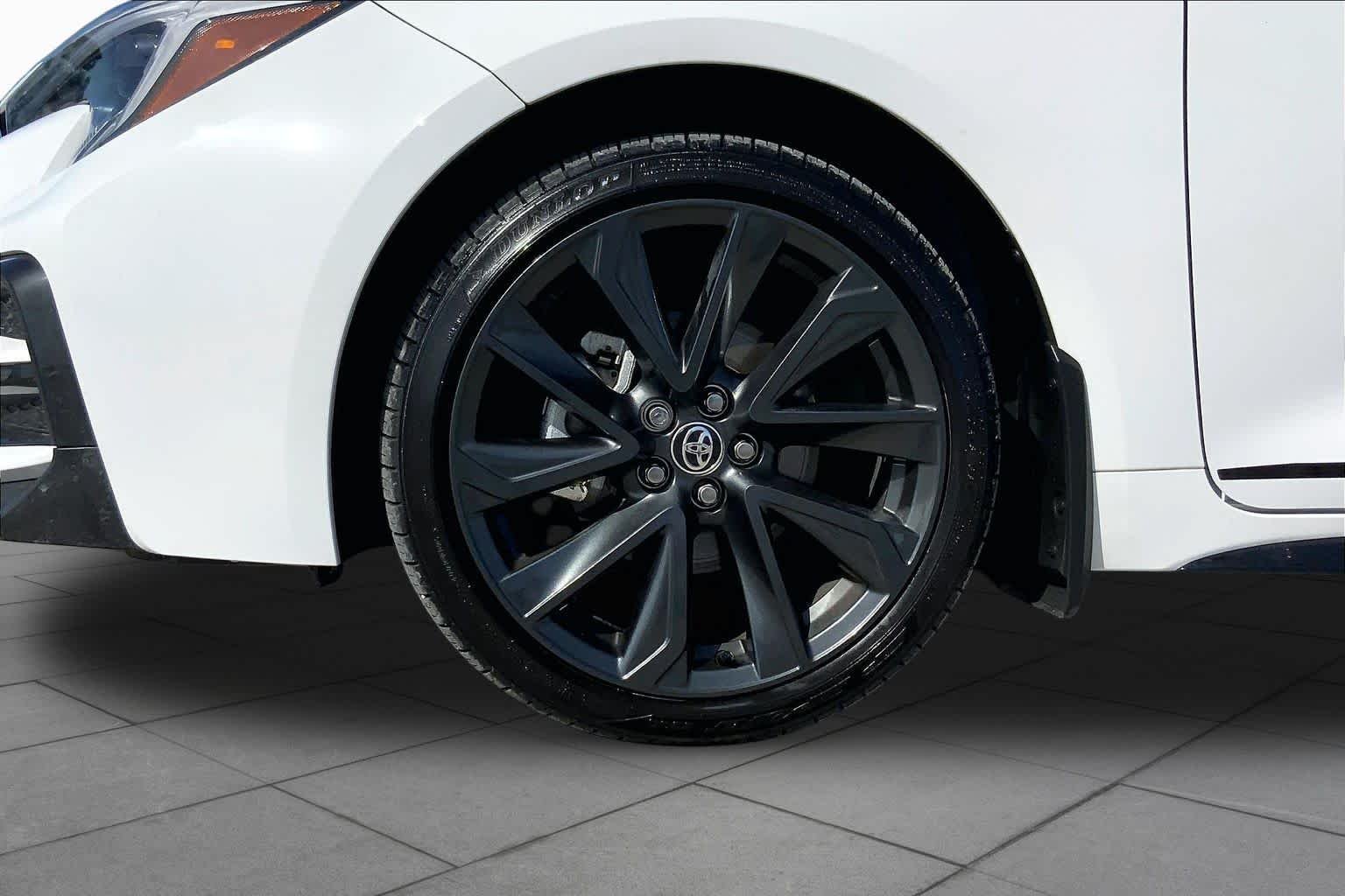 Used 2026 Ice Cap Toyota SE image 11