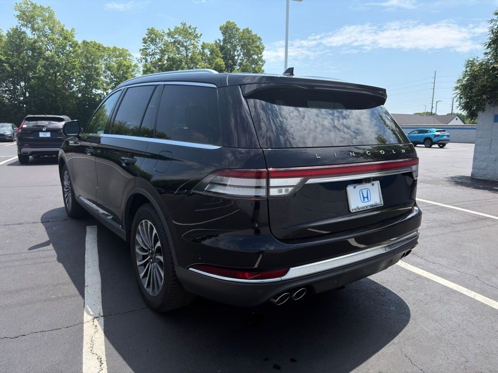 Used 2021 Black Lincoln Reserve image 3