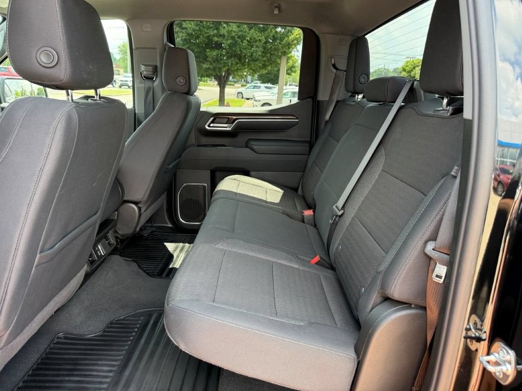 Used 2026 Black Chevrolet LT image 17