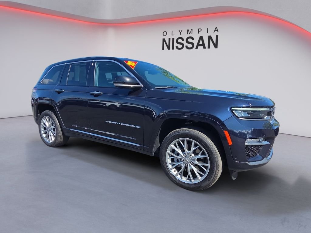 Used 2022 Black Jeep Summit 4xe image 9
