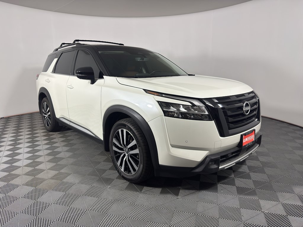 Used 2023 Pearl White Tricoat/Super Black Nissan Platinum image 1