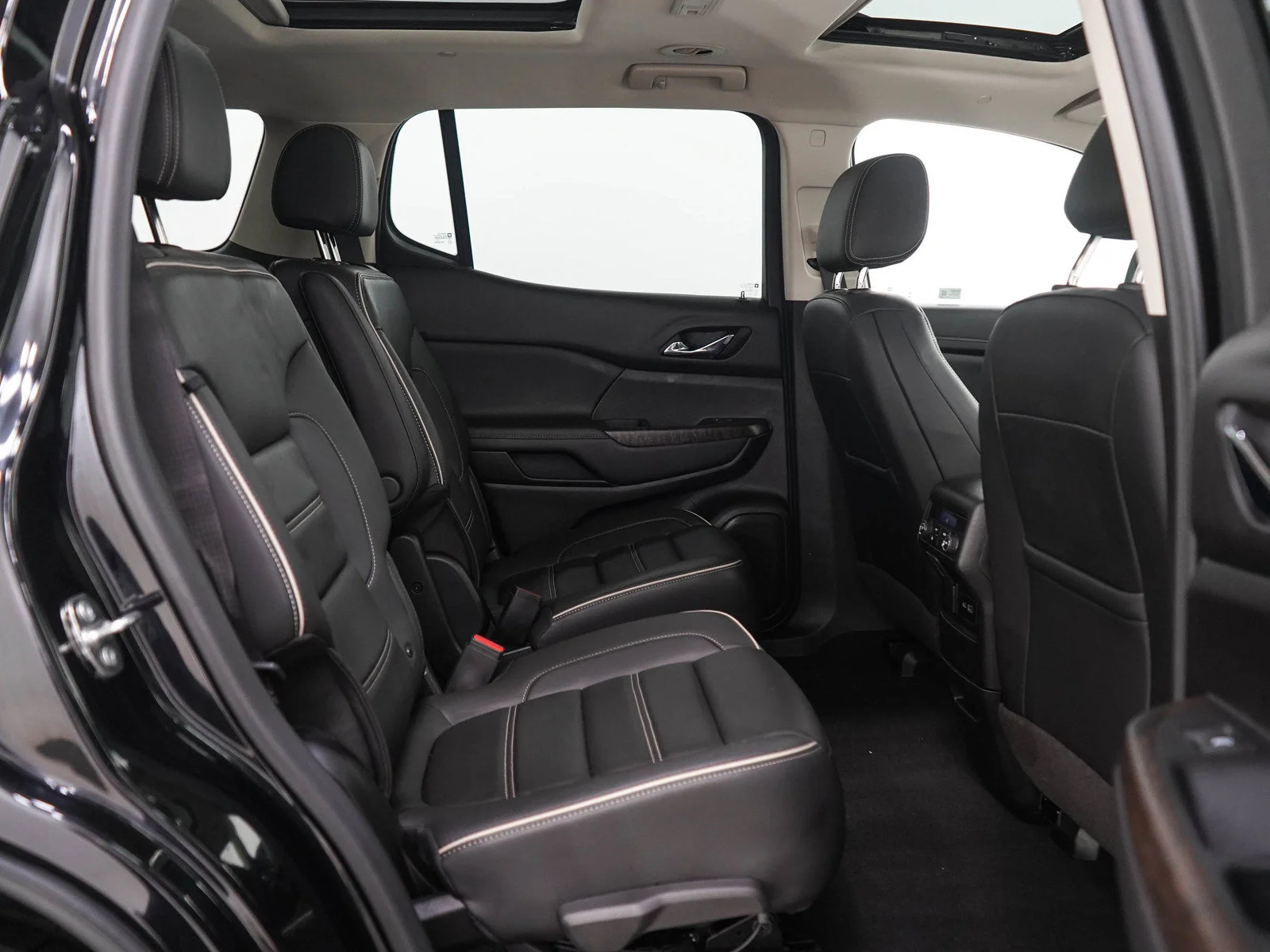 Used 2023 EBONY TWILIGHT METALLIC GMC Denali image 12