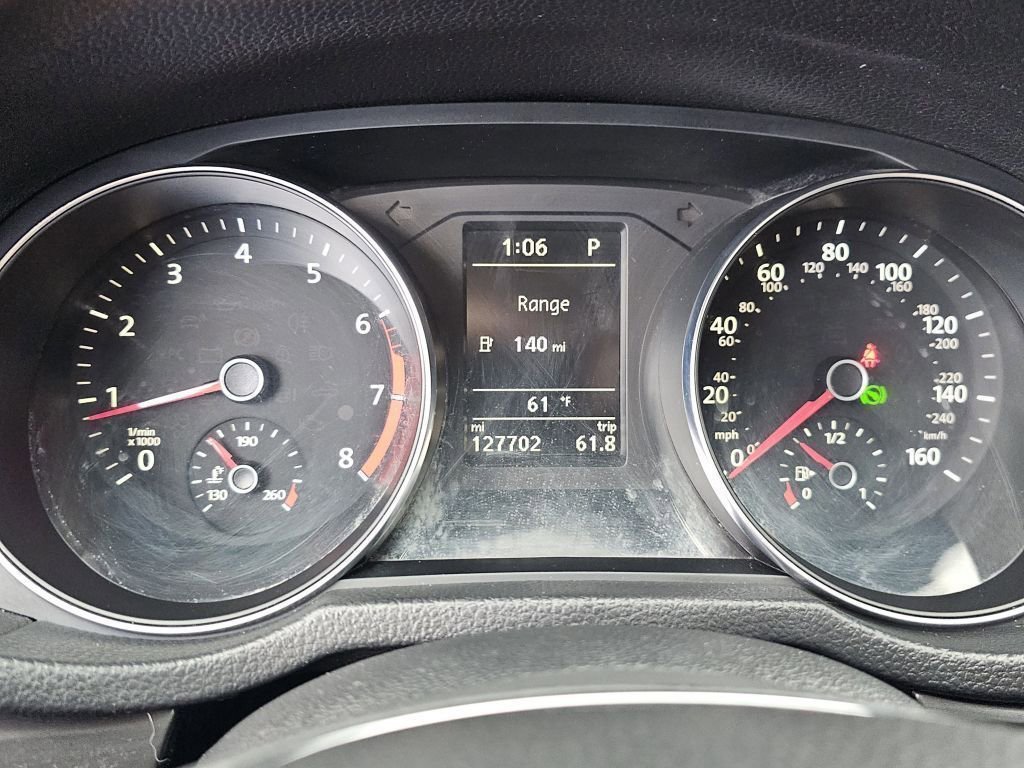 Used 2017 Platinum Gray Metallic Volkswagen R-Line w/Comfort Pkg image 31