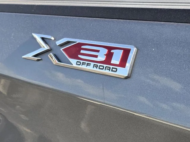 Used 2022 Satin Steel Metallic GMC Elevation image 11