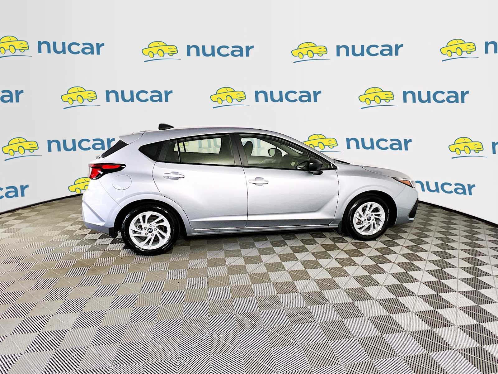 Used 2024 Ice Silver Metallic Subaru  image 8