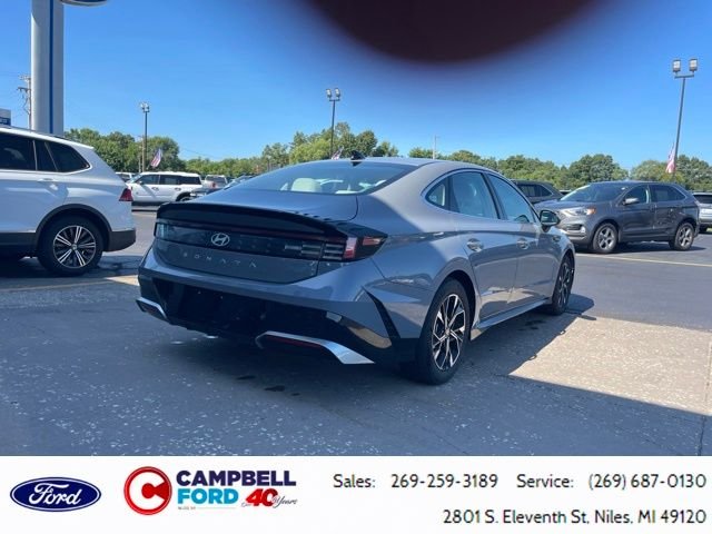 Used 2025 Blue Hyundai SEL image 3