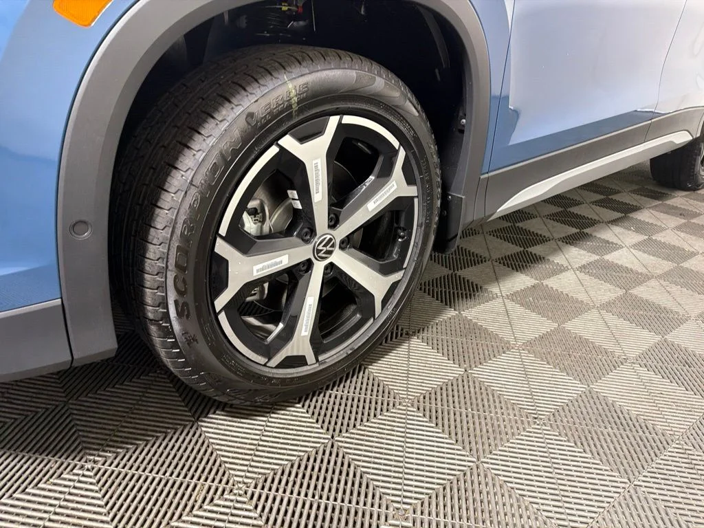 New 2026 Blue Volkswagen 2.0T SE image 26