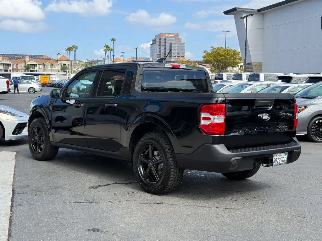 Used 2025 Black Ford XL image 9