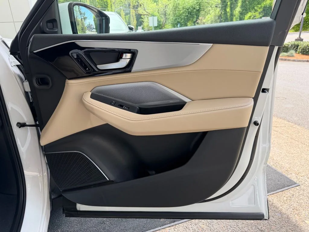 New 2026 Platinum White Pearl Acura Technology Package image 32
