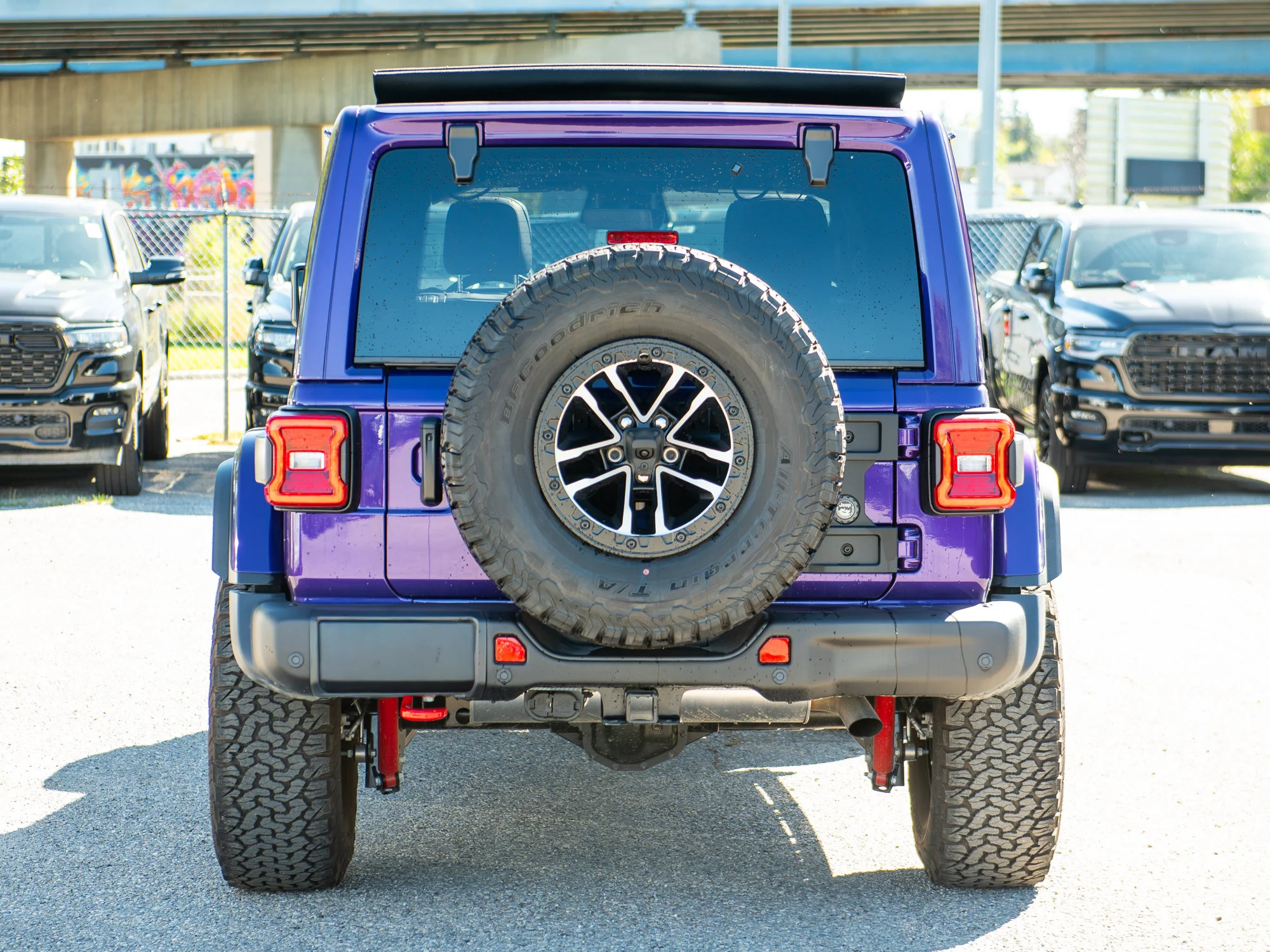 Used 2026 reign Jeep Rubicon X* 4 Door 4x4, Sky 1-Touch Pwr Top, Steel Bumpers, 35 Inch Tires image 5