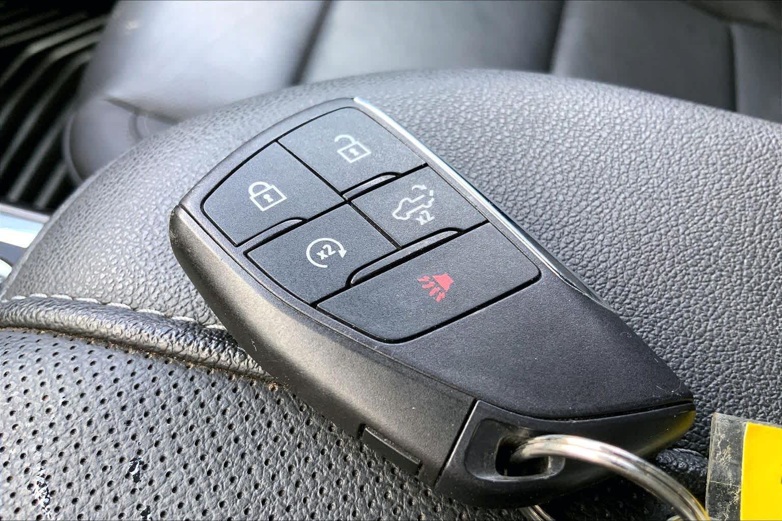 Used 2026 Summit White Chevrolet LTZ image 15
