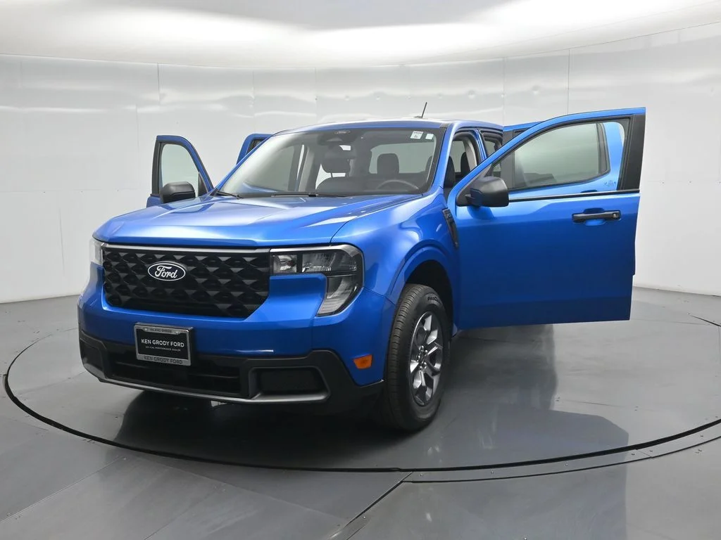 Certified Used 2026 Blue Ford XLT image 28