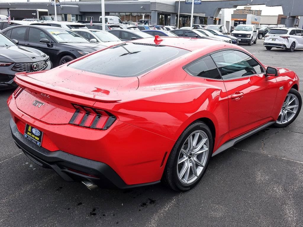 Used 2025 Red Ford  image 10