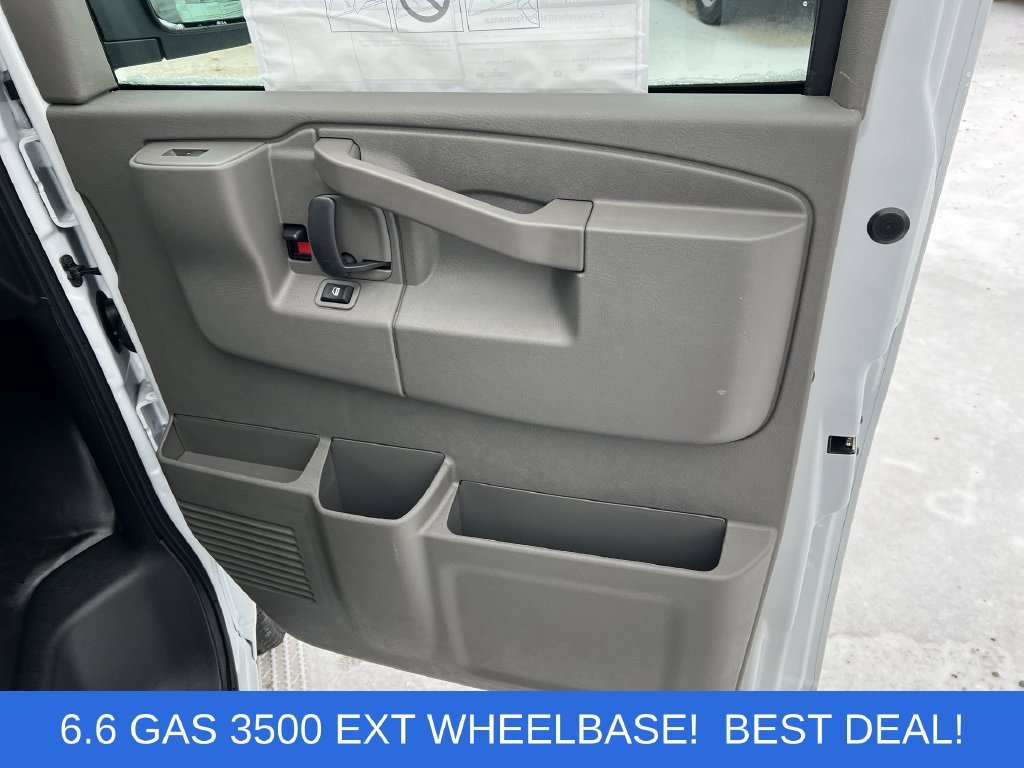 2025 Chevrolet Express Cargo Work Van - Photo 13