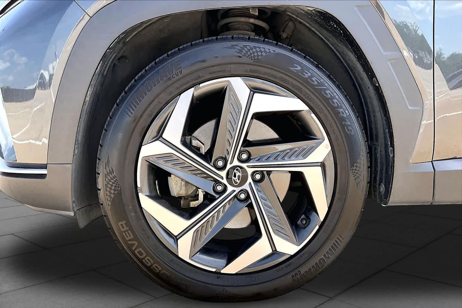 Used 2022 Portofino Gray Hyundai SEL image 11