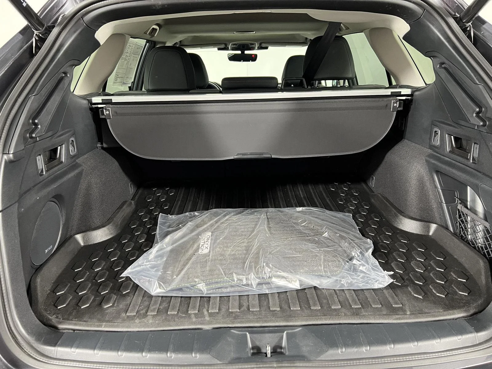 Used 2025 Magnetite Gray Metallic Subaru Onyx Edition image 40