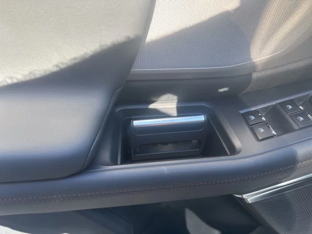 New 2025 Star White Metallic Tri-Coat Ford Active image 12