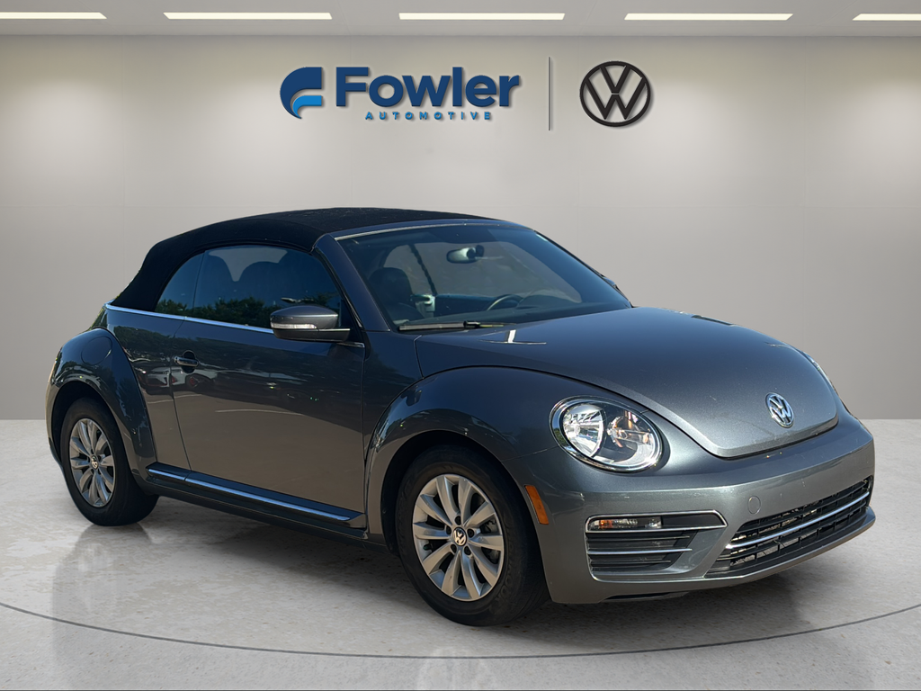 Used 2019 Gray Volkswagen 2.0T S image 1
