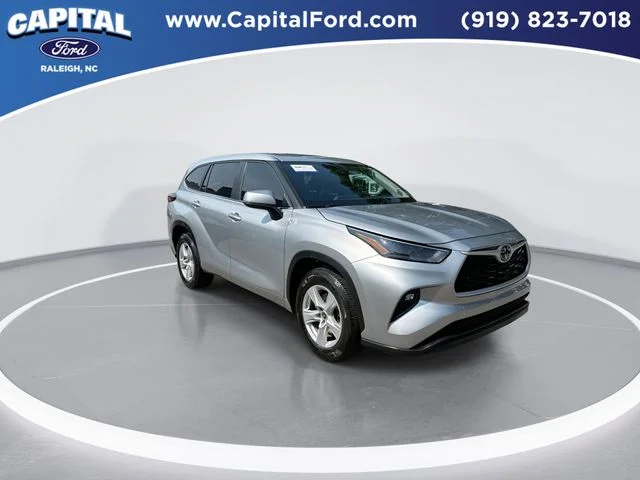 Used 2023 Silver Toyota LE image 2