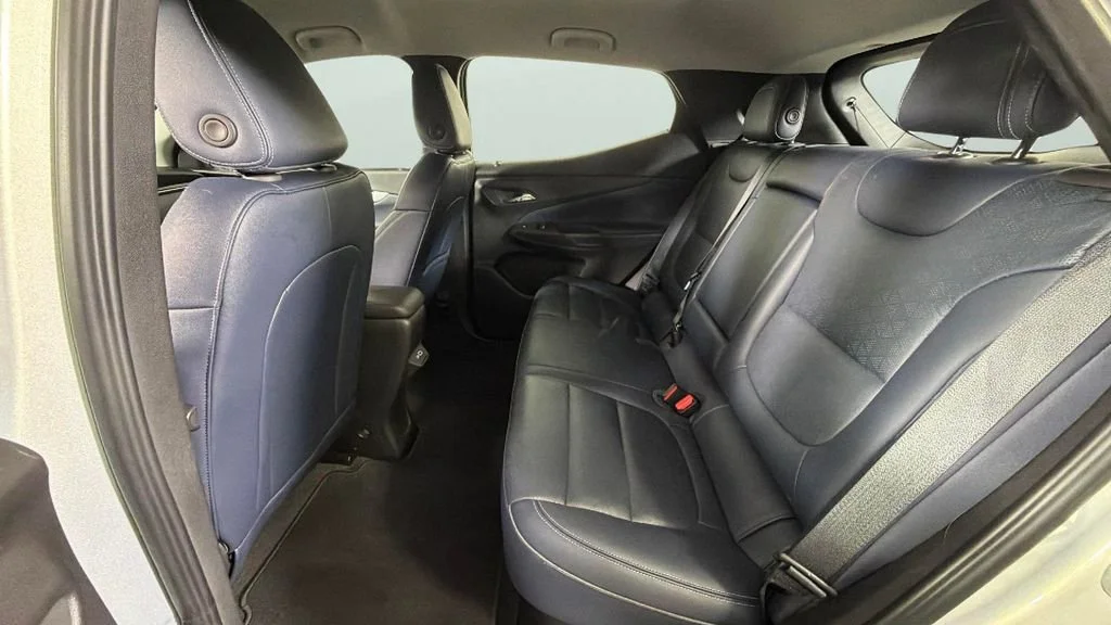 Used 2023 Silver Flare Metallic Chevrolet Premier image 26