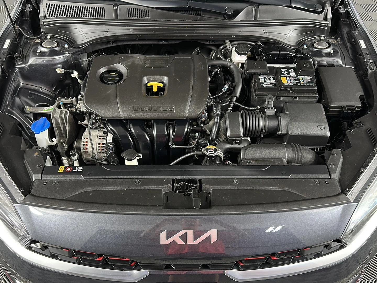 Used 2023 Gravity Gray Kia GT-Line image 17