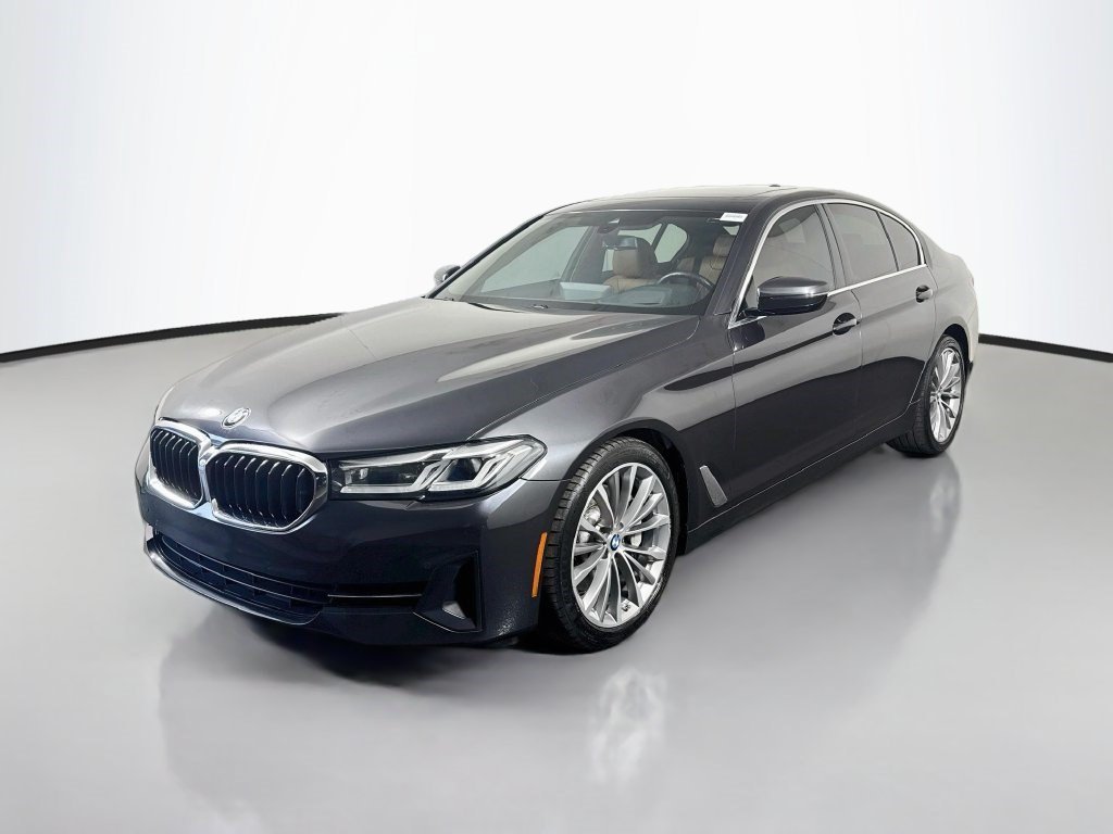 Used 2021 Dark Graphite Metallic BMW 530i image 3