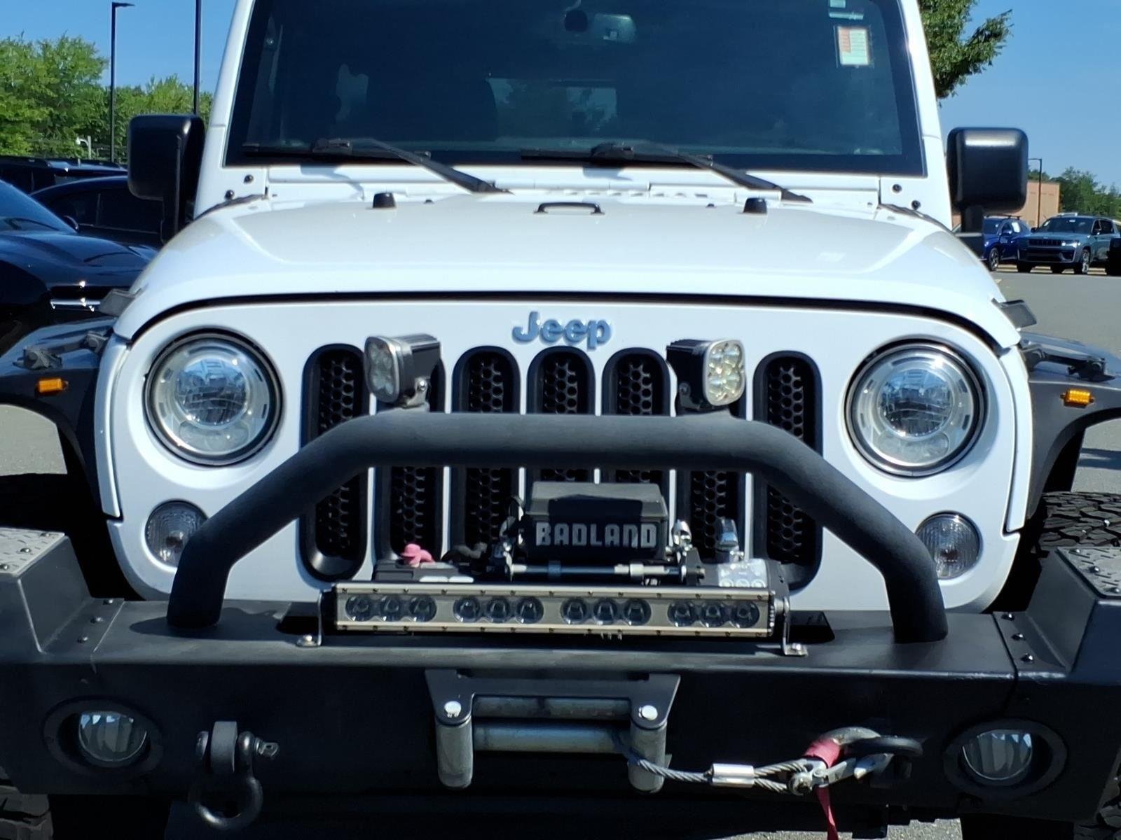 Used 2017 Bright White Clearcoat Jeep Rubicon image 17