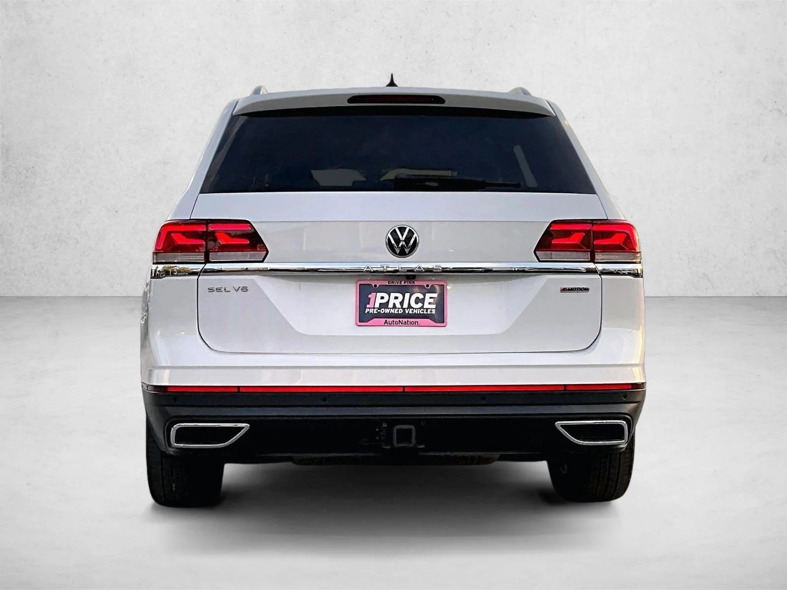 Used 2022 White Volkswagen 3.6L V6 SEL image 4