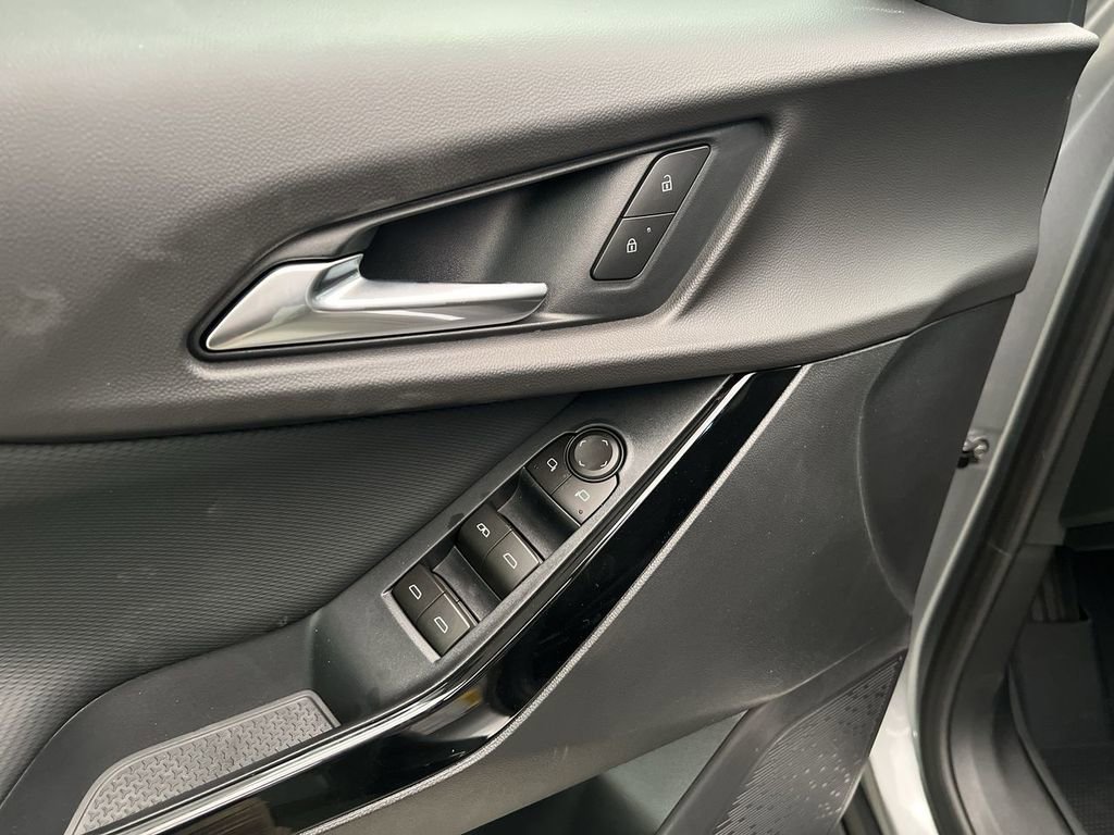 2026 Chevrolet Equinox LT - Photo 13