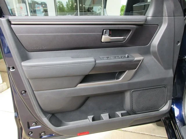 2026 Toyota Tundra SR5 - Photo 15