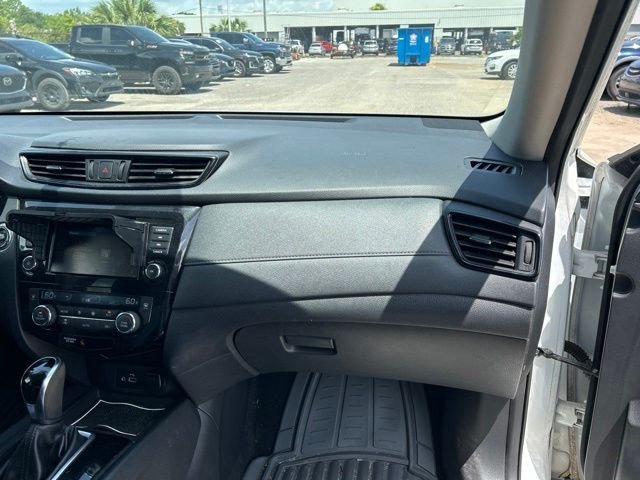 Used 2018 White Nissan SV image 13