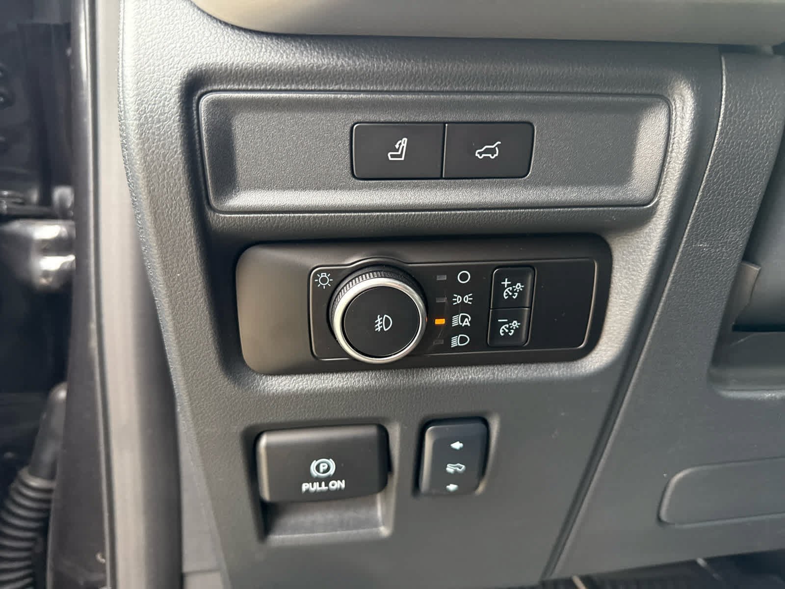 Used 2024 Dark Matter Gray Metallic Ford XLT image 12