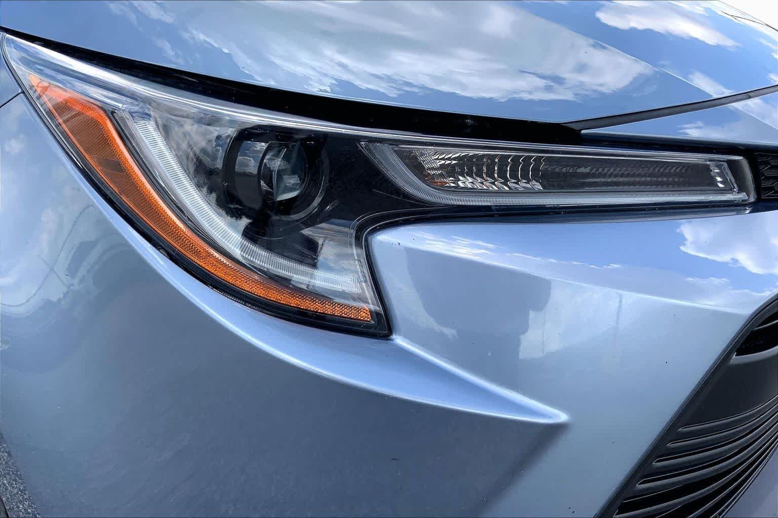 Used 2024 Celestite Toyota LE image 27