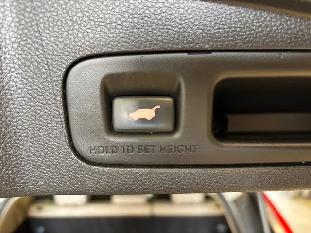 Used 2019 White Honda EX-L image 26