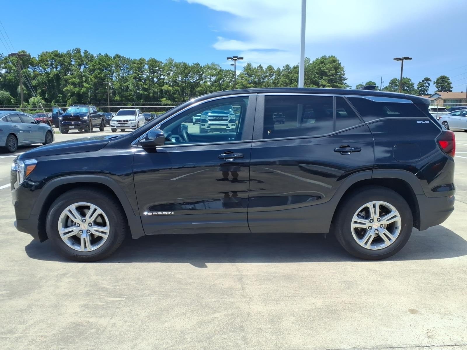 2024 GMC Terrain SLE Black at Robbins Nissan
