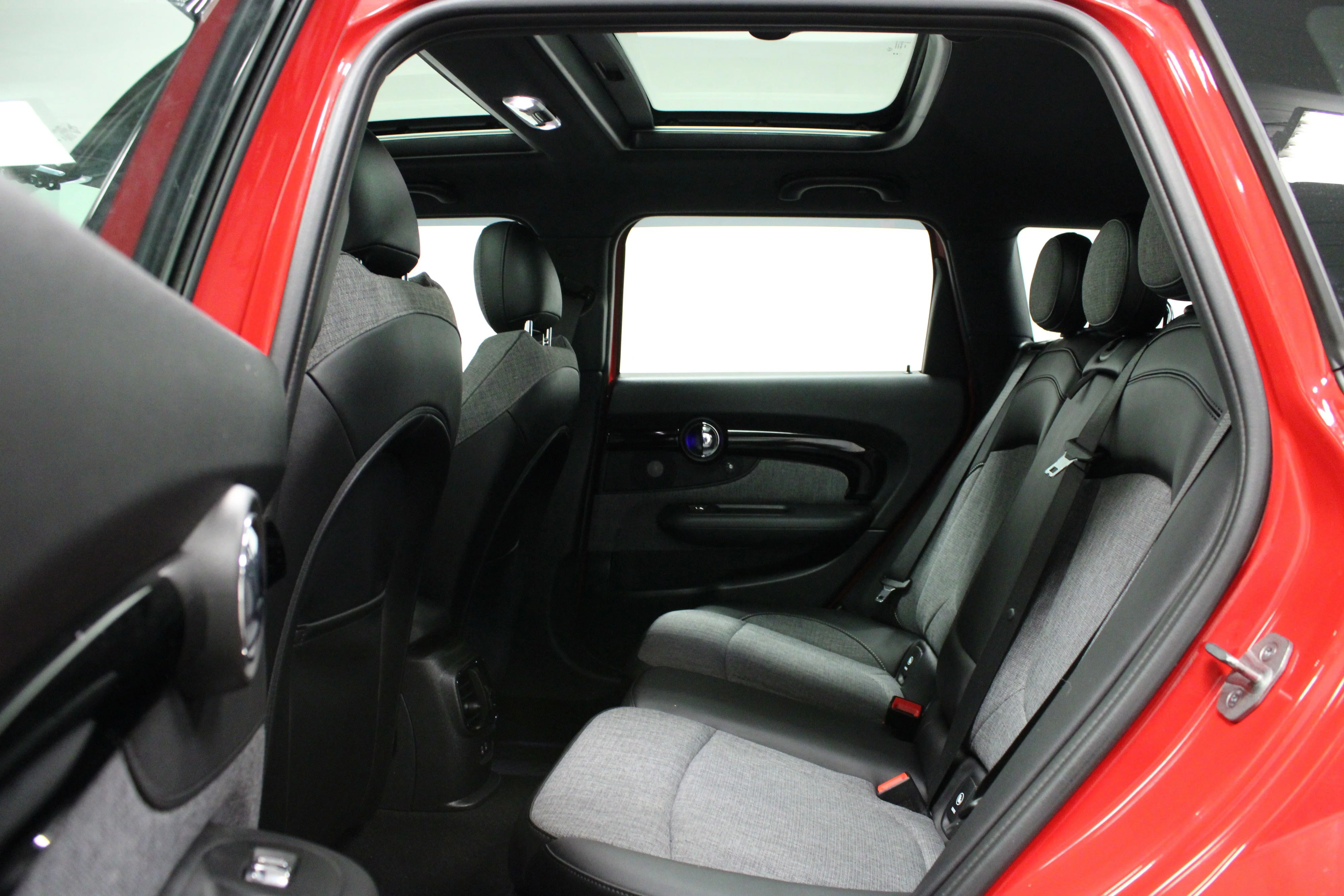 Used 2023 Chili Red MINI Cooper S image 13