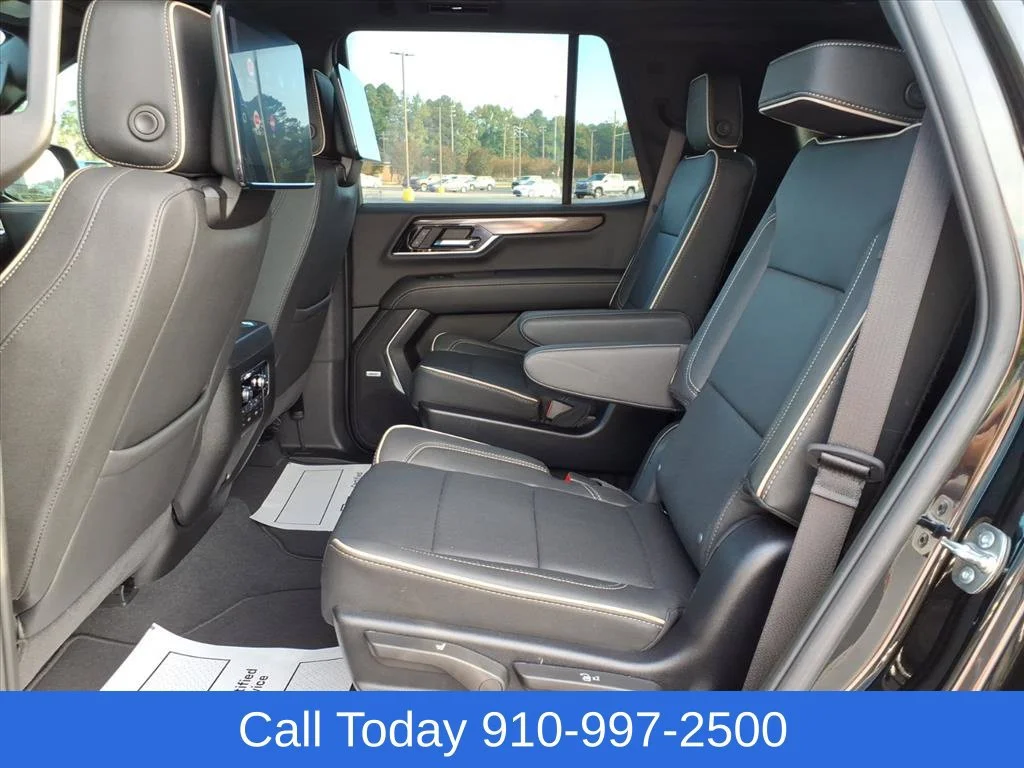 Used 2025 Onyx Black GMC Elevation image 12