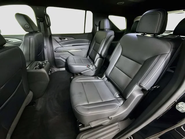 New 2027 Mosaic Black Metallic Chevrolet LT image 23