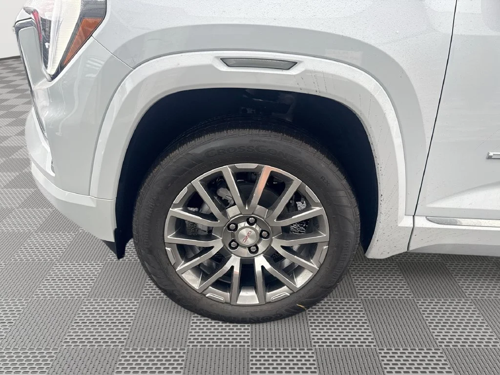 New 2027 Glacier White Tricoat GMC Denali image 28